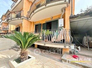 Casa Bi/Trifamiliare in Vendita in Via Sommatino a Roma