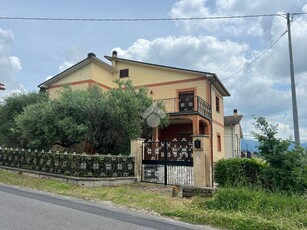 Casa indipendente in vendita a Selci