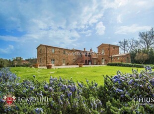 COUNTRY HOUSE DI LUSSO IN VENDITA IN TOSCANA, SIENA