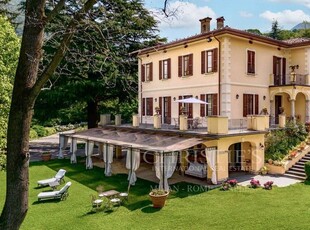 Esclusiva villa di 900 mq in vendita Canzo, Como, Lombardia