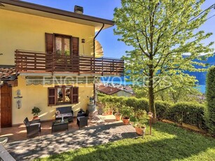 Esclusiva villa in vendita Mandello del Lario, Lombardia