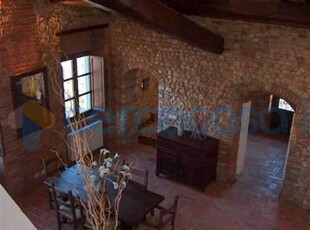 Palazzo in ottime condizioni in vendita a San Casciano In Val Di Pesa