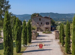 PORZIONE DI CASALE RISTRUTTURATA IN VENDITA IN UMBRIA, CITTÀ DI CASTELLO