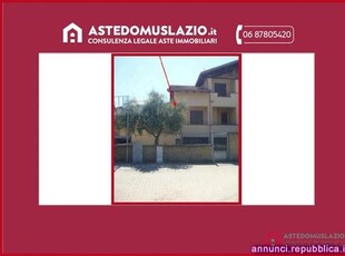 Porzione di villino all'asta sito nel