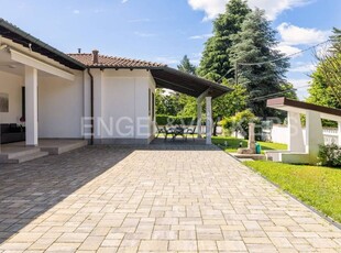 Prestigiosa villa di 260 mq in vendita, Via Fornace, 37, Somma Lombardo, Lombardia