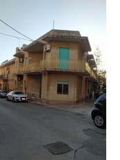 Trilocale in Via Lido 4 in zona Donnalucata a Scicli