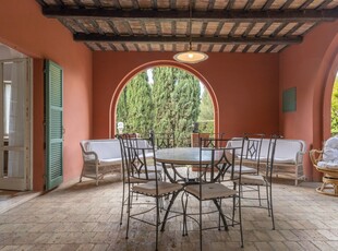 Villa 10 locali di 740 m² in Civitanova Marche