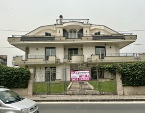 Villa a Capua in Via Galatina