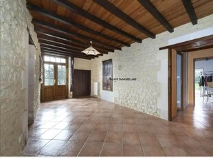 Villa in ottime condizioni in zona Torrechiara a Langhirano