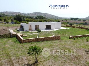 Villa in vendita Via Gioi , Noto