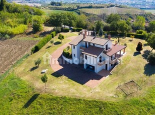 Villa nuova a San Clemente - Villa ristrutturata San Clemente