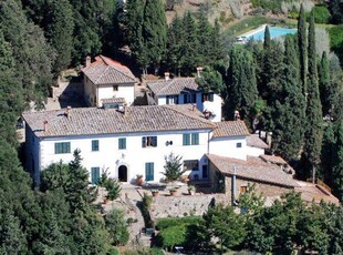Villa Rinascimentale in Vendita nel Chianti: Proprietà Storica con Vigneto e Piscina a Greve, Toscana