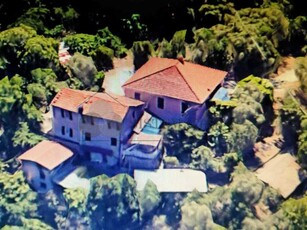 Villa Singola in Vendita ad Sarzana - 485000 Euro