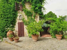 Rustico casale in vendita a Castellina In Chianti Siena
