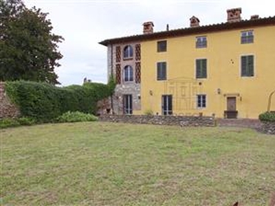 Casa colonica - ristrutturata a Capannori