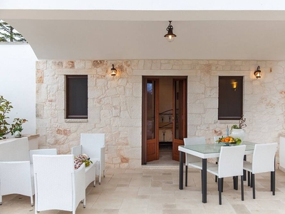 Lamia Superior, Luxury Villa con piscina