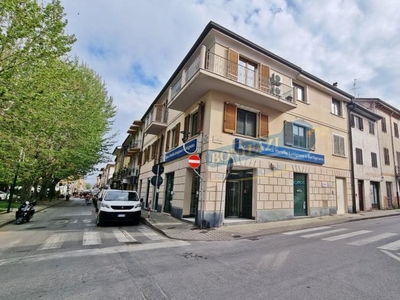 ufficio in vendita a Viareggio