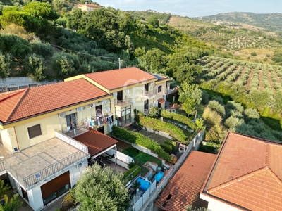 Villa con terrazzo a Agropoli