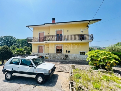 Casa Indipendente a Cesinali in Via Giovanni Pascoli 26, Cesinali
