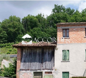 Casa indipendente con giardino a Farra di Soligo