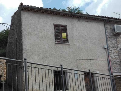 Casa Semindipendente in Vendita ad Ferentino - 20000 Euro