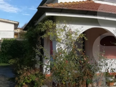 Villa in Via Basento, 7, Nettuno (RM)