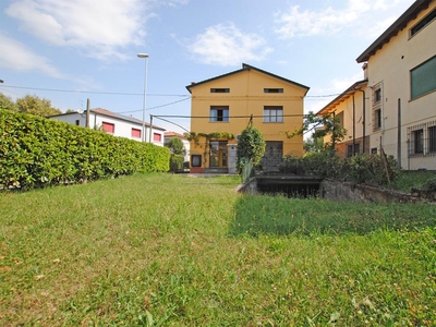 villa indipendente in vendita a Trissino