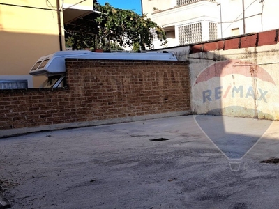 Porzione di casa in Via Pizzo Intermesoli, Pescara, 4 locali, 2 bagni