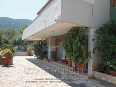 Villa in Via pietro calandra, Palermo, 15 locali, 828 m² in vendita