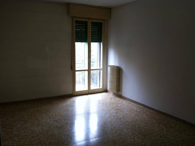 Appartamento da ristrutturare in zona Crocetta a Modena