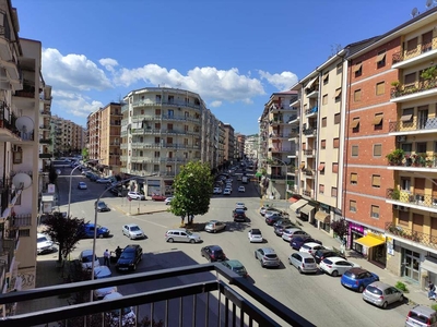 Appartamento in vendita a Cosenza Piazza Zumbini
