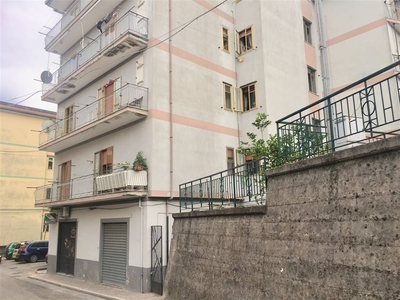 Appartamento in vendita a Giffoni Valle Piana Salerno Mercato