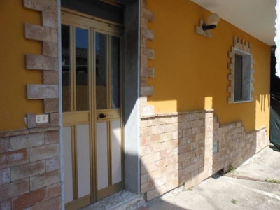 Appartamento in vendita a Giffoni Valle Piana Salerno Ornito