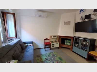 Appartamento in vendita a Grezzago, via Cavour, 29 - Grezzago, MI
