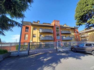 Appartamento in vendita a Robecchetto con Induno, Via San Martino, 10 - Robecchetto con Induno, MI