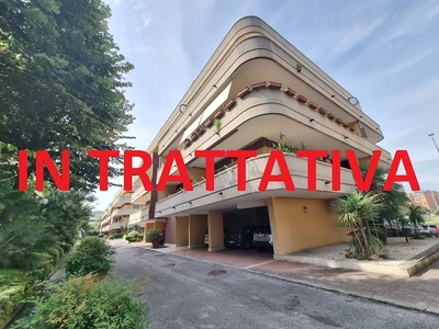 Appartamento in vendita a Roma, via carlo ludovico bragaglia, 92 - Roma, RM