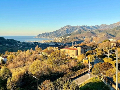 Appartamento in vendita a Salerno Ogliara