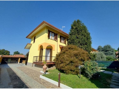 Villa in vendita a Santo Stefano Ticino, Via Ticino , 19/10 - Santo Stefano Ticino, MI