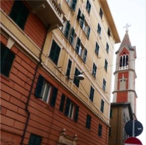 Appartamento in Via Chiesa Delle Grazie 3 in zona Centro Storico a Genova