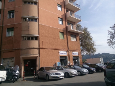 Appartamento in Via Coronata 86, Genova, 6 locali, 85 m², 1° piano
