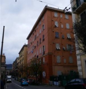 Appartamento in Via Faliero Vezzani 16 c in zona Rivarolo a Genova