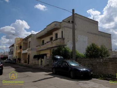 Appartamento in Via Milite Ignoto n.45, Melissano, 5 locali, 1 bagno