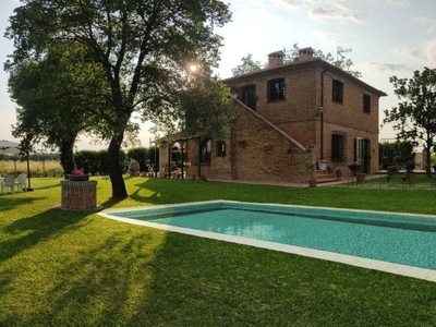 Casa a Cortona con barbecue, piscina e giardino