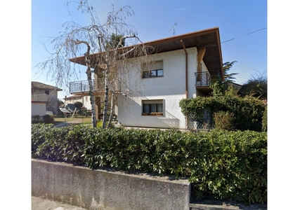 Casa indipendente in Via Verzegnassi, San Canzian d'Isonzo, 13 locali