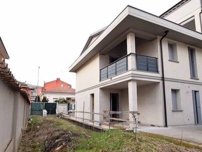 Casa semi indipendente in nuova costruzione in zona Clinica Piacenza a Piacenza