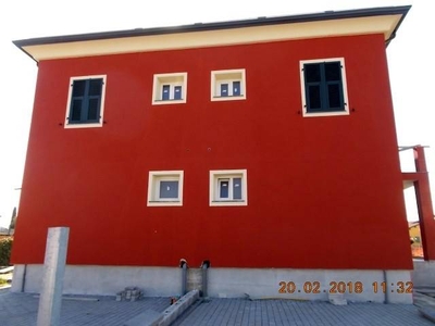 Casa semi indipendente in nuova costruzione in zona Molicciara a Castelnuovo Magra