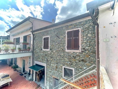 Casa semi indipendente in vendita a Aulla Massa Carrara