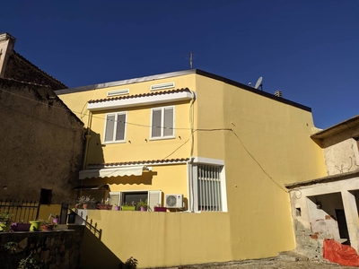 Casa semi indipendente in vendita a Bari Sardo Nuoro
