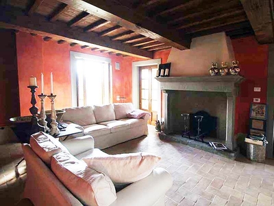 Casa semi indipendente in vendita a Castelnuovo Berardenga Siena Villa a Sesta