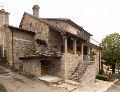 Casa semi indipendente in vendita a Frassinoro Modena